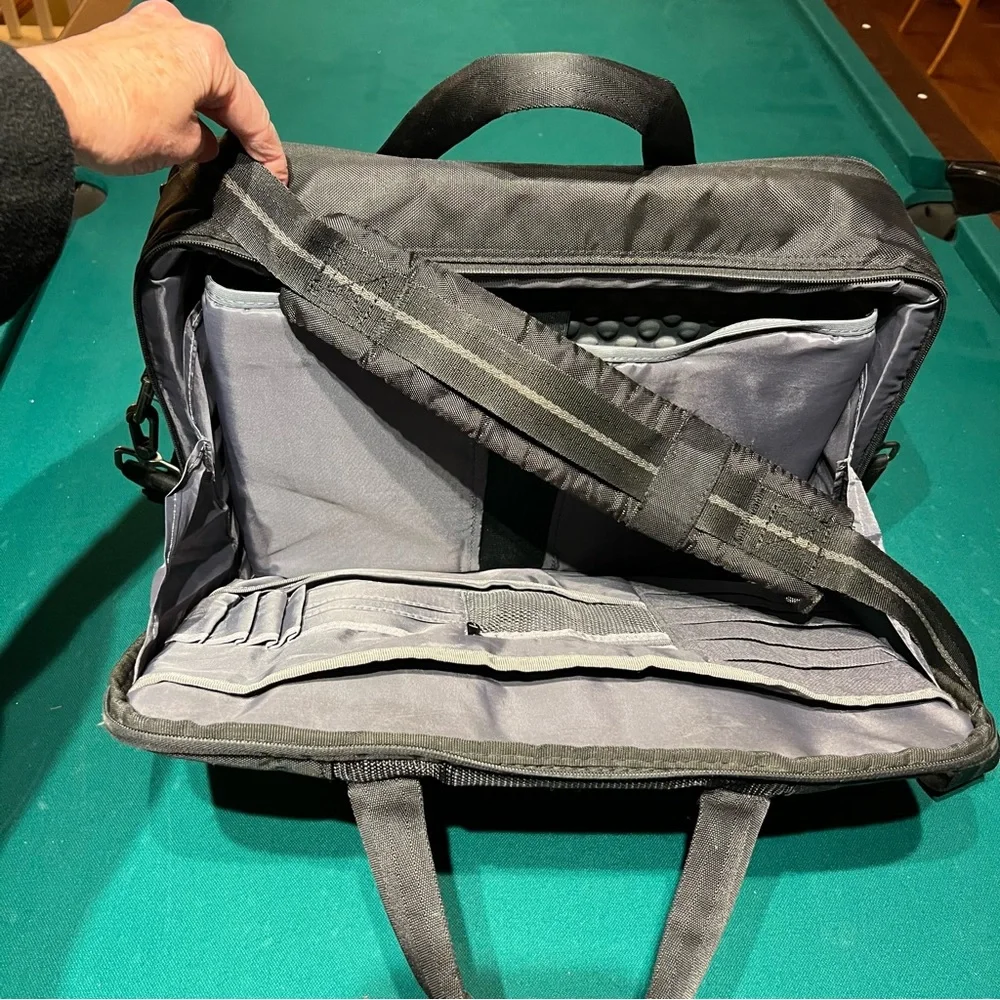 Dell Laptop Briefcase-messenger style, with heavy adjustable shoulder strap
